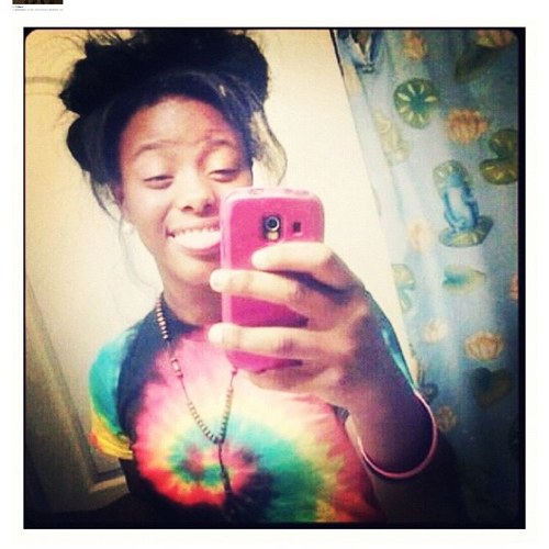 ,  pick you your head up , your tiara is falling , your a princesss !