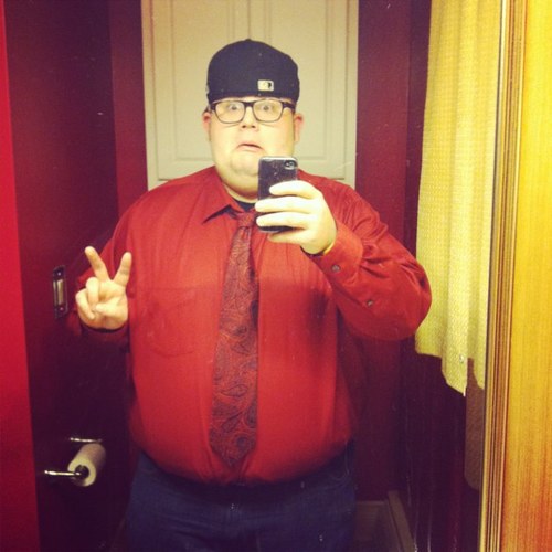 pizzel's profile picture. Just your average fat guy! I apologize now for all the misspelled tweets.