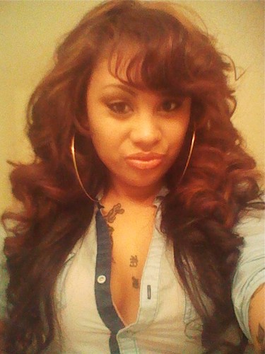 EnviouslyB's profile picture. 2 beautiful babies and still killin...simply jus lili :))