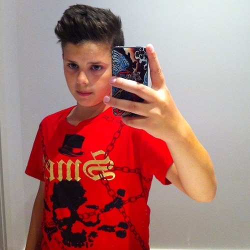 DJAnthoA's profile picture. I love to party rock all night