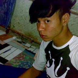 KEEP ROCK N ROLL