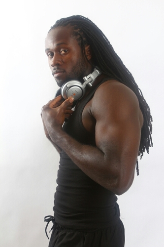 I am a Dj, Actor, Comedian, Model, Personal Trainer, Chef and many more so now run tell UrModa aka WuMaame.. I love Goat mrik but hates fucking Dora.