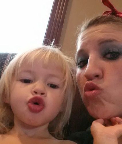 nellimooreen's profile picture. 