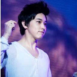 สวัสดีฮะ ผมชื่อ อีซองมิน *ยิ้มกว้าง* หื่นใส่ผมได้(?) ผมยั่วไม่เก่ง(?) *นอนอ่อย* ถ้าอยากรู้ว่าผมน่ารักไหม ต้องลองมาพิสูจน์ดู! (ผมว่างแล้วผมจะออนนะครับ)