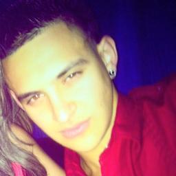 This is promoPage! My real Twitter Follow me ill follow back @Skillz562 :D
»Executive Hollywood»Event CoorDinator #TeamFollow 
BBM-29B11847