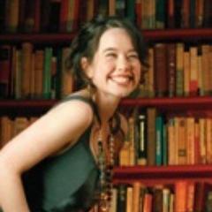 Susan_Pevensie1's profile picture. Reina y mejor arquera de todo Narnia. Me llaman Susan la Benévola y muy orgullosa de ello. Lewis me puso como presumida, y yo le digo.... ¡JA! #Fake