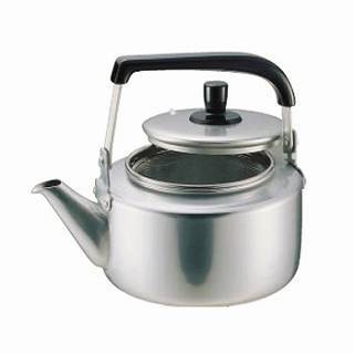 やかん（薬缶・薬罐・薬鑵）は、湯沸かしに用いられる、主に土瓶形の道具である。
英語からケトル（Tea kettle）と呼ばれることもあり、底が丸いものを「やかん」、底の平らなものを「ケトル」と呼ぶこともあるが、両者は明確には分けられないとされる