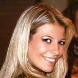 Formada em Direito pela UFPB.Uma mulher que ama a familia e adora a Vida!