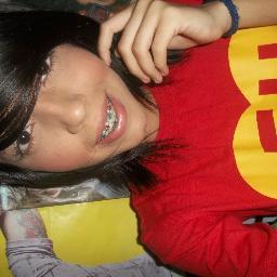 -Sou chata , Ciumenta, Brava , Fresca , Palhaça , Fofa e Baixinha *---*