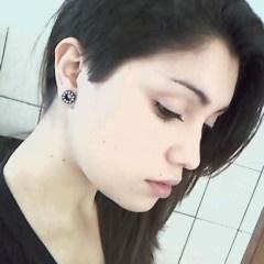 E nem entendo aquilo que entendo:pois estou infinitamente maior que eu mesma,e não me alcanço(Clarice Lispector)