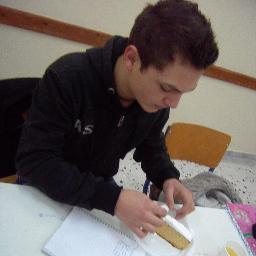 NickDag_13's profile picture. Εκνευριστικά κυνικός, κυκλοθυμικός, νευριάζω και με τον εαυτό μου, φανατικά αντιολυμπιακός 
instagram: nikolhs94