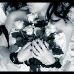 Friendly~easy go~enthusiastic~adventurous~independent~music & fashion lover~Easily Distracted~Laugh A lot[cry too]~Sense Of Humor~Headturner~impatience