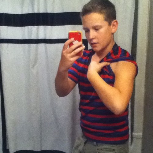 ryanlevac15's profile picture. you are all beautiful :p and i follow back!! : )