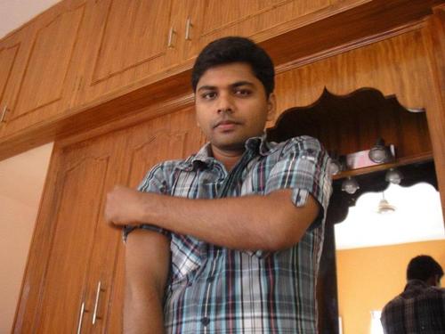 Loving dad, lovable husband, crazy BI fan, friendsaddict....
