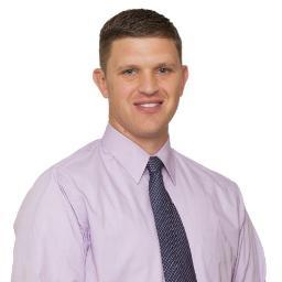 Orthopaedic surgeon in Indianapolis at The Shelbourne Knee Center specializing in non-operative and surgical management of knee problems.