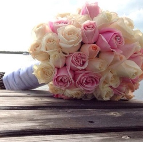 Specializing in planning and coordinating corporate and private events, including wedding and coming of age packages, as well as design and consulting.