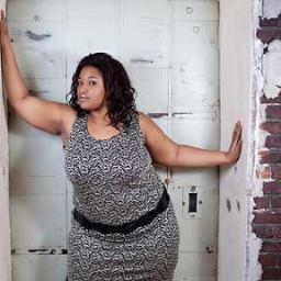 This Plus Size Model is determined to be the face of curvy women nationwide. Be a diamond in a sea of gems
bookingeliteplusmod@hotmail.com