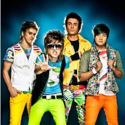 Fco Feito Para ajudar meu idolos @pelanzarestart @kobarestart @thomasrestart @pelurestart @rockrestart e ficar mais proximos deles ², Since: 5/4/2011