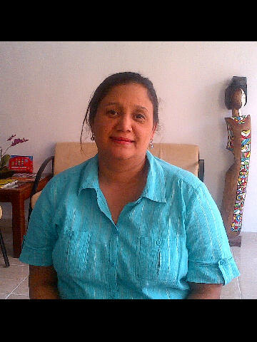 Abogada,Conductora de TV.Madre,Hija,Esposa,Catolica