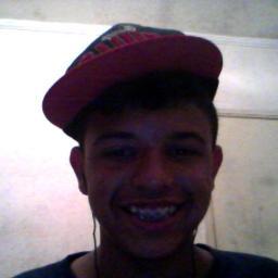 Não chore pelos bons momentos terem passado,mais sorria por eles terem acontecido!