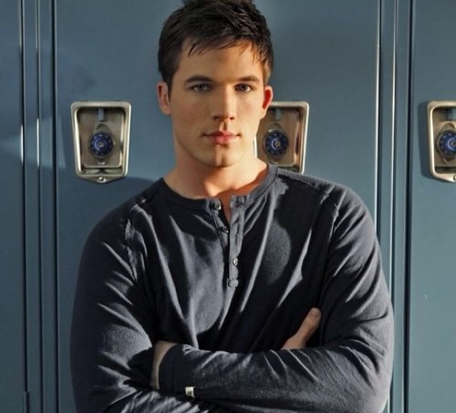 danialsam73's profile picture. 