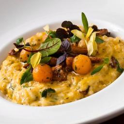 Markethouse Restaurant and Bar in Chicago brings the local food movement full circle