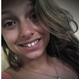 ''Cuidado, pois um choro pode transformar a mocinha em uma vilã, a princesinha em uma malvada, e a garotinha em uma mulher.''
