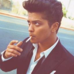 I love Bruno Mars e Bumblefoot, e foda-se o resto, FICO AQUI QUANDO TO BLOCK NO @WeWillRockYoou