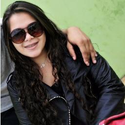 Porque são pequenas coisas,muitas vezes insignificantes, que mudam nosso dia completamente .*