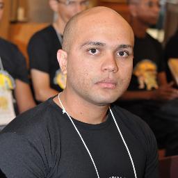 amosemidio's profile picture. Filho do Deus vivo, casado com uma mulher maravilhora e feliz por depender completamente do Senhor Jesus.