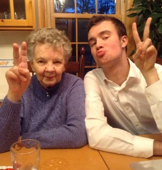 sharonhughes01's profile picture. Not looking for a relationship. Love ellen d!!!!!!!!!! #hashtag #lol follow me