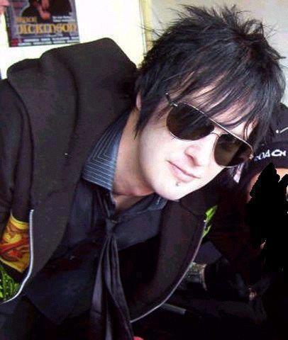 Sou roqueira sou cinetica dane-se seu preconceito.. Avenged Sevenfold & The Pretty Reckless My: @cine_is_my_life @FCMovesLikeMASH @volkmywish_ @SPNEndlessLove_