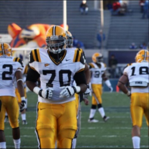 I'm me.you learn alot from listening with your eyes than with your ears. FLEANATION!!! usm 2013 ball is life