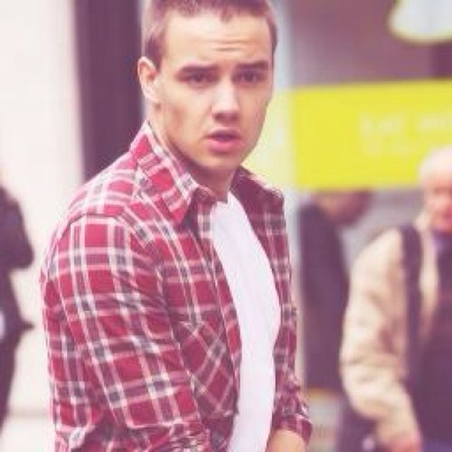 whynouis's profile picture. Oh I just wanna show you off to all of my friends... ❥ 0/5 - Sarooha Malik followed 29/11/12