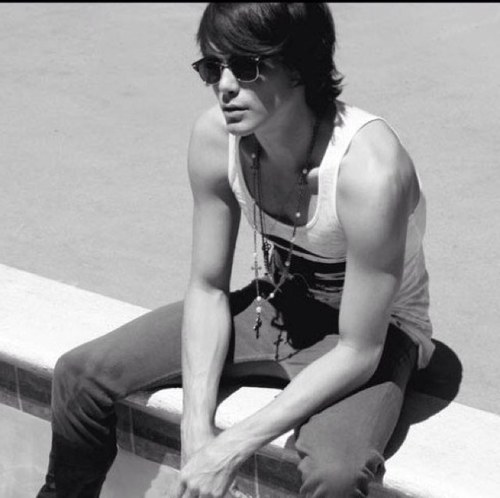 I never wanted to be a bear, until I met #Koda, my lil bro. Together we can beat anyone. I made a promise as a kid and I will keep it.  #SinfulDisney RP18+
