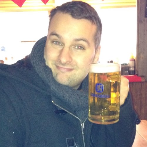 John_or_gianni's profile picture. DJ, Bass Player and a cunt...!