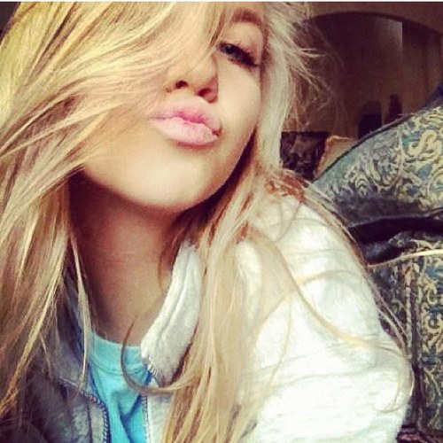 FakestJess's profile picture. Tonight, lets get some. & live while we're younge. ✌ [FL]