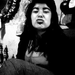 Hola Tengo 14 Años Soy de Chile y me gusta todo lo que tenga que ver con musica c: Mis idolo? Justin & Never Shout Never c:   Em esoo c:
