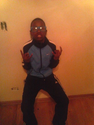 im a 12 year old rapper and drawer spend  most time on rapping need to get sighned talk to me if want me to put music up
