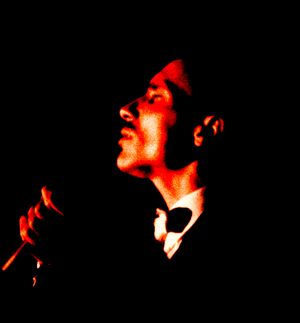 UK Based Professional Vocalist Available for TV Radio and Recording Sessions 
*Session singing 
*Voice Overs 
*Songwriting collaboration
