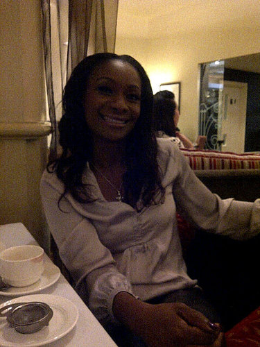 Honey molasses, ebony majestry... On a journey to be sweeter in life and wanting life to be sweet ♥