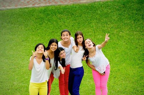 13. Cuenta para indirectas y desahogarme, asco.