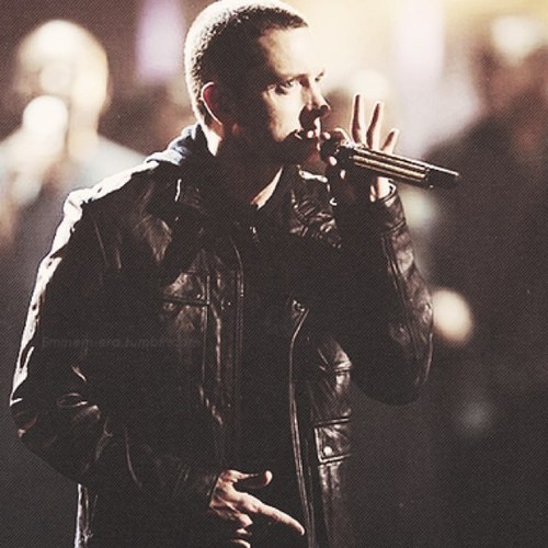 ItsFauxBitch's profile picture. Ya'll know me and @IAmFaux run this rap game #Kliq