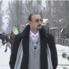 رجاء  اترك نفاقك ,طائفيتك, عنصريتك  خارجا ..... وادخل !!