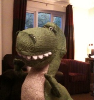 Cakesandbuns8's profile picture. Nothing about my life is average and I make sure it stays that way. Curry-fuelled Traveller, Cricket-obsessed, Golfer and Dance Music Enthusiast / Historian.