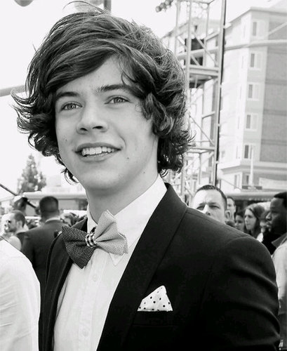 Original Account @Chelsss_Styles ♥DIRECTIONER FOR LIFE!!!!!! ♥ lol #Hazza For Life Baby ♥!!// Follow me I will follow back ;) ! ♥