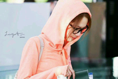 ฟอลมาได้เรยจ้า เมนชั่นมาคุยกันได้น้า จุ้บๆ :) Love yoona ♡