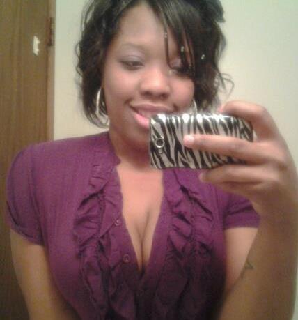 JustCallMe_Dee's profile picture. 