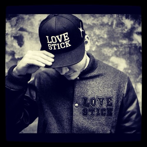LoveStick_ Profile Picture