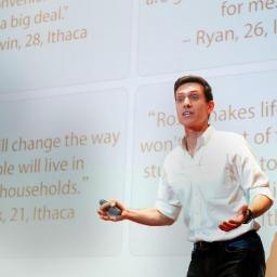 Enthusiasm makes ordinary people extraordinary. Entrepreneur, startup mentor, friend of dogs, ceo @Rosieapp